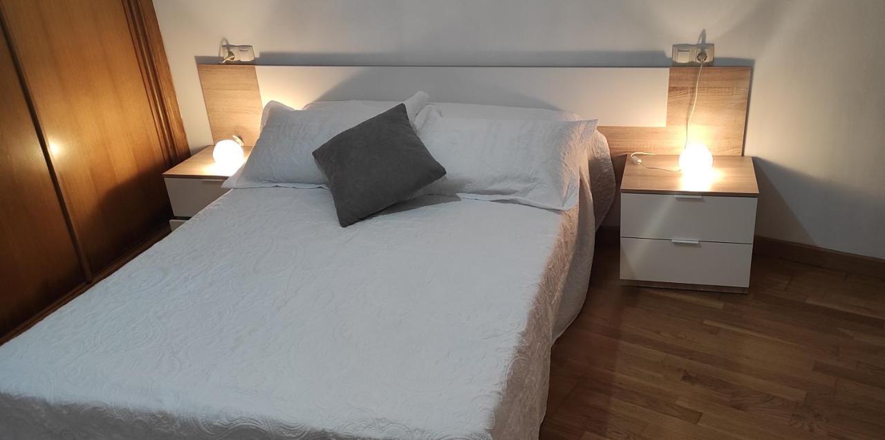 Apartamento Vacacional Байона Екстериор снимка